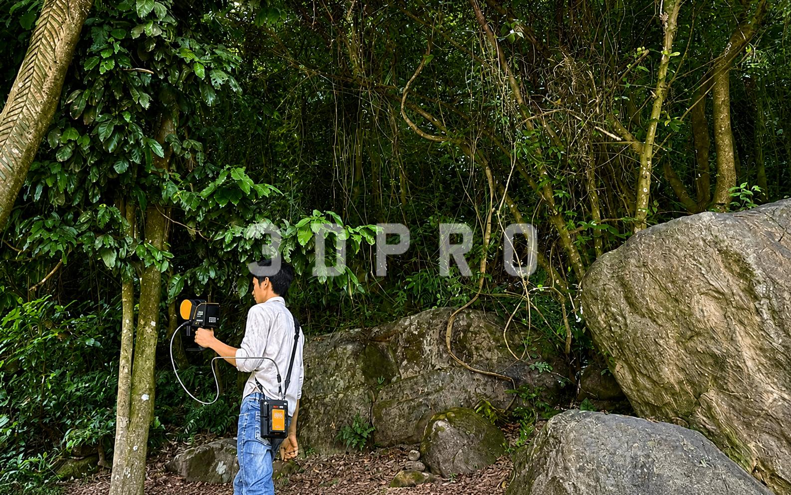 Máy Scan 3D tích hợp LiDAR giúp đo đạc và tính diện tích rừng trồng chính xác 
