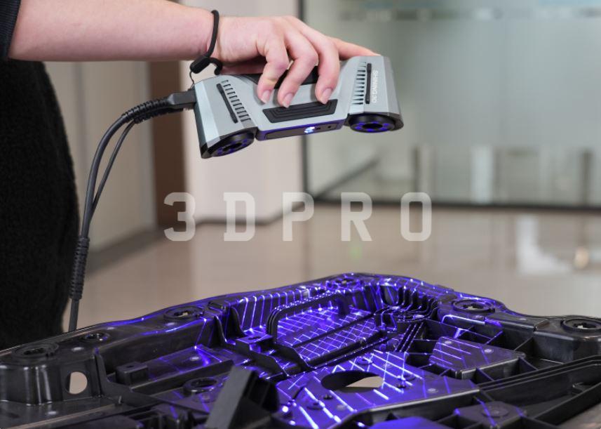 Máy scan 3D Shining 3D FreeScan Combo cầm tay với thiết kế nhỏ gọn